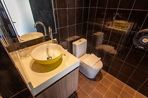 Mossview Resort