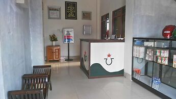 Avicenna Hotel