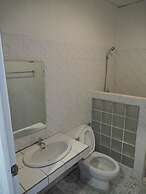 Pranee Guesthouse
