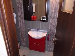 Machi Rooms