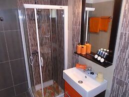 Machi Rooms