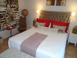 Machi Rooms