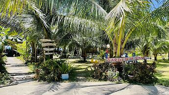 Footprints Beach Resort