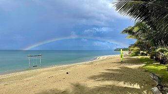 Footprints Beach Resort
