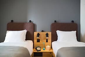 Moxy Osaka Honmachi