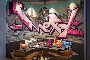 Moxy Osaka Honmachi