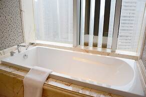 Yinxin Century Hotel