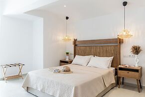 Birikos Hotel & Suites