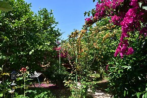 Lemon Garden Lodge