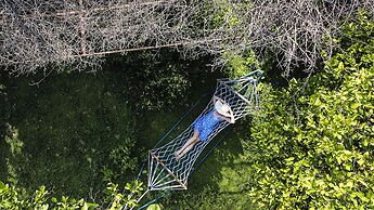 Lemon Garden Lodge
