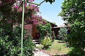 Lemon Garden Lodge