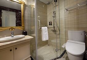 Golden Tulip RS Boutique Hotel