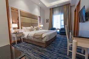 Platinum Alkhamseen Serviced Apartments