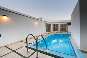Platinum Alkhamseen Serviced Apartments