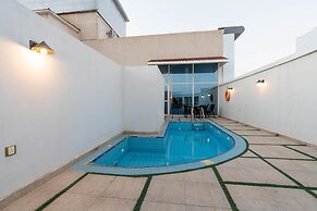 Platinum Alkhamseen Serviced Apartments