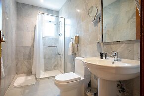 Platinum Alkhamseen Serviced Apartments