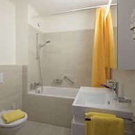Aparthotel al Lago