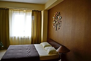 Green Hotel