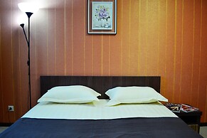 Green Hotel