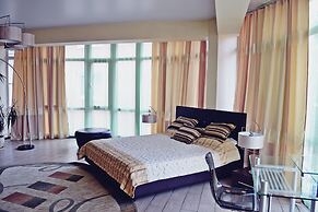Green Hotel