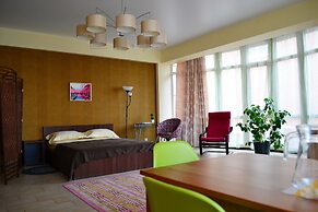 Green Hotel