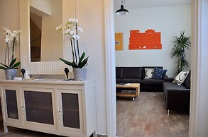 Dimora 16 Rooms & Garden