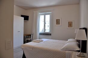 Dimora 16 Rooms & Garden