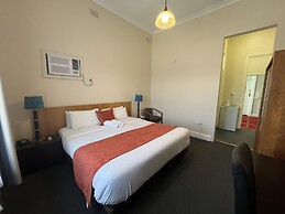Princes Lodge Motel