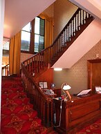 Princes Lodge Motel