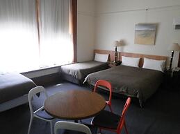 Princes Lodge Motel