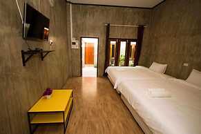 Rintara Riverside Resort