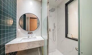 Brown Dot Hotel Masan