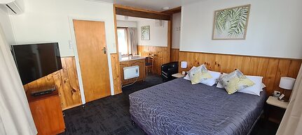 Forest Peak Motel