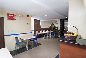Skyblue Hotel