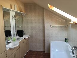 Idyllische Ferienwohnung mit Garten