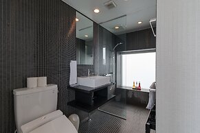 Kira Kira Suites by H2 Life