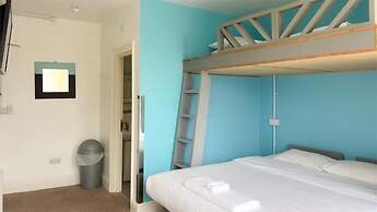 Reef Lodge