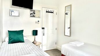 Reef Lodge