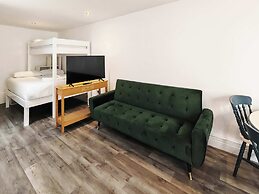 Reef Lodge
