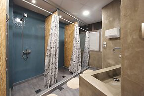 Bedbox Hostel