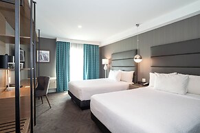 Sandman Signature Calgary Airport Hotel