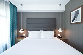 Sandman Signature Calgary Airport Hotel