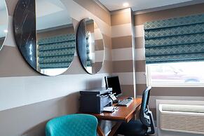 Sandman Signature Calgary Airport Hotel
