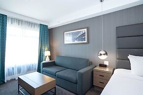 Sandman Signature Calgary Airport Hotel