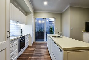 Aloha Luxury Central Apartments