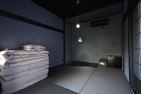 ZEN VAGUE - Hostel