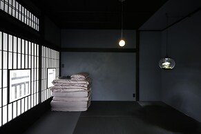 ZEN VAGUE - Hostel