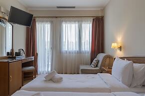 Xenios Dias Boutique Hotel