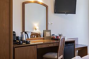 Xenios Dias Boutique Hotel