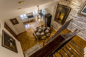 Villa Nepos Hotel
